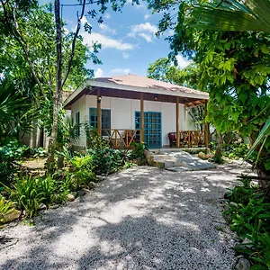 villas-el-encanto-cozumel.allrivieramayahotels.com/